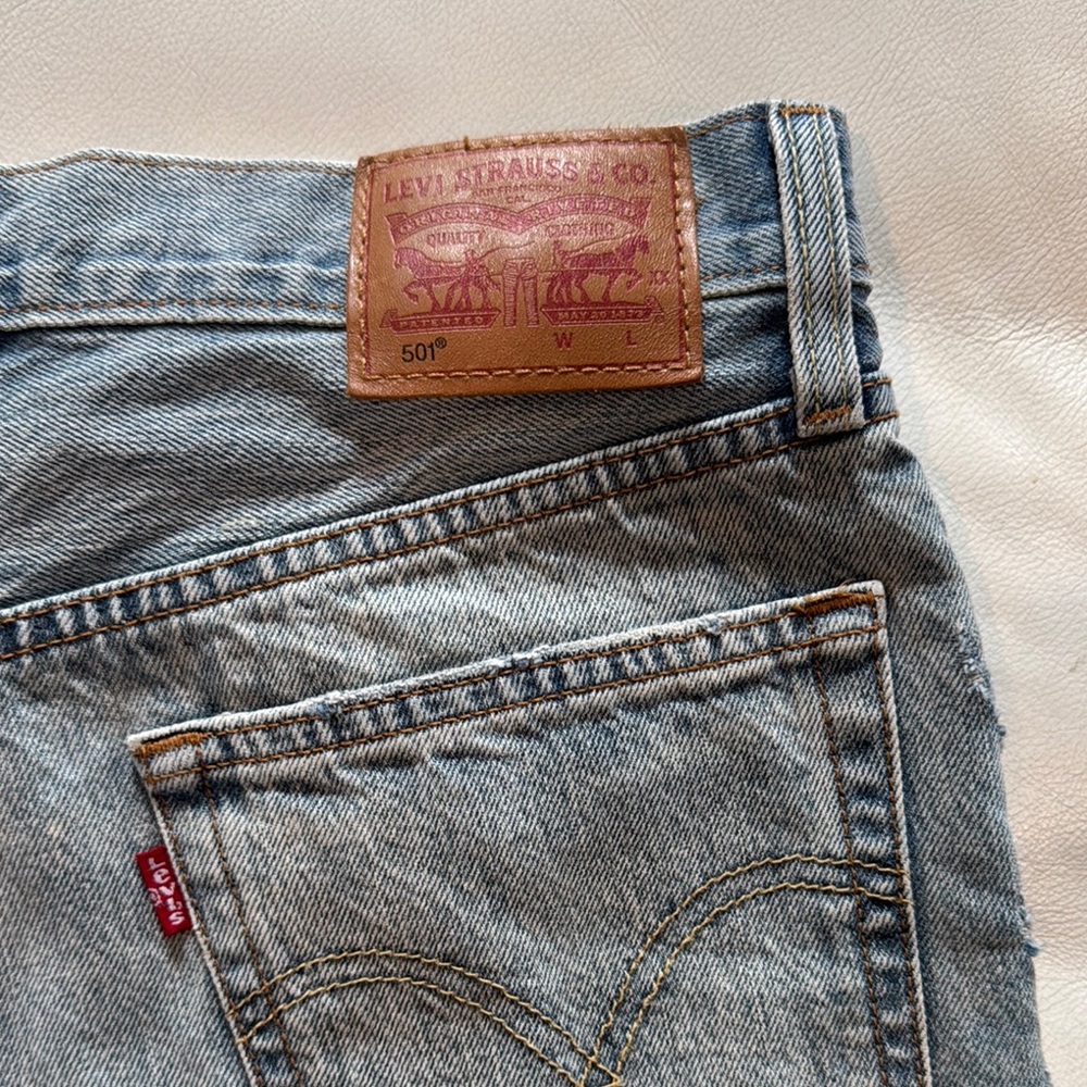 Levi's Distressed Denim 501 Shorts, Size 27 - Picture 6 of 12